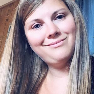 Meet your Posher, Felisha